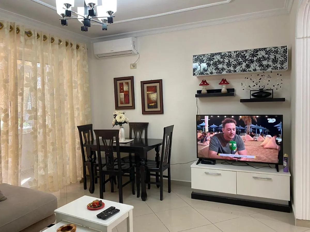 2Nd Floor Apartment Tiran 0*,  Arnavutluk